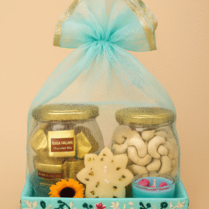 Tanishi Luxury Candles & Kaju Bites Set Gift Hamper– Option A