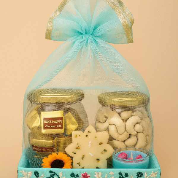 Tanishi Luxury Candles & Kaju Bites Set Gift Hamper– Option A